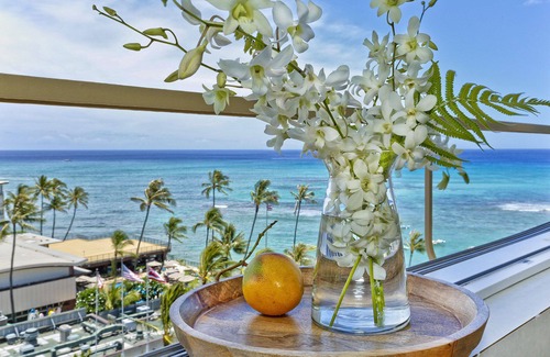Diamond Head - Kapahulu - St. Louis Condo | Ocean and Diamond Head views from quiet end of Waikiki Beachfront!