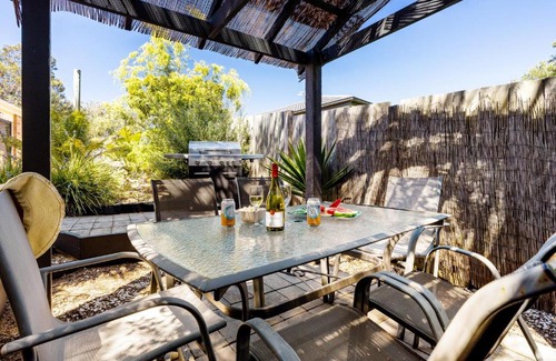Tootgarook House | Ocean Bay Retreat - Relish in Gorgeous Beachy Style