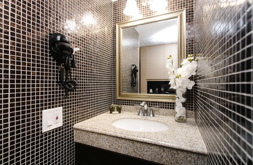 Bermuda Riviera Hotel | Ocean Beach Club Hotel