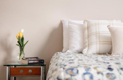 Wainui Hotel | Ocean Beach Wainui