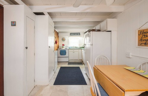 Rehoboth by the Sea House | Ocean Block Pet Friendly Cottage in Dewey Beach