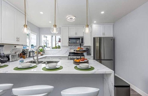 Lincoln Acres House | Ocean Breeze, Newly Remodeled, Playroom