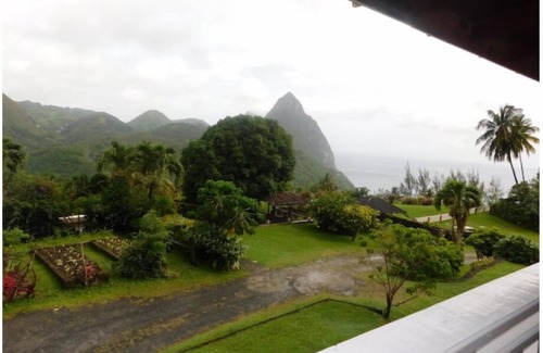 Soufriere Apartment | Ocean Breeze – Superior Deluxe Room