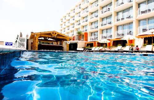 Cape May Hotel | Ocean Club Hotel
