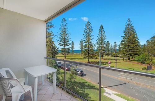 Port Macquarie Apartment | Ocean Court 7 - Town Beach Holiday Convenience