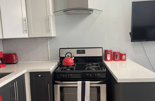 Mid Beach Apartment | Ocean Dream Spacious Studio on Collins Ave by the Beach and Boardwalk