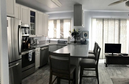 Mission Beach Apartment | Ocean Front 1 bd downstairs apt
