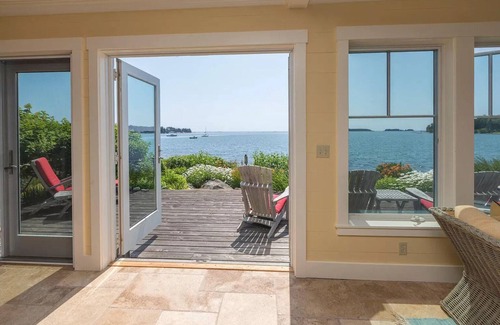 Spruce Head House | Ocean front, arts and crafts style family compound includes all amenities.