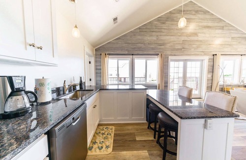 Crescent City North House | Ocean "Front" Lux, 3 Living Rooms: SeaView House