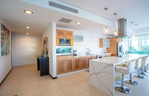 Puerto Vallarta Condo | Ocean Front Luxurious 4 BR Condo at Peninsula