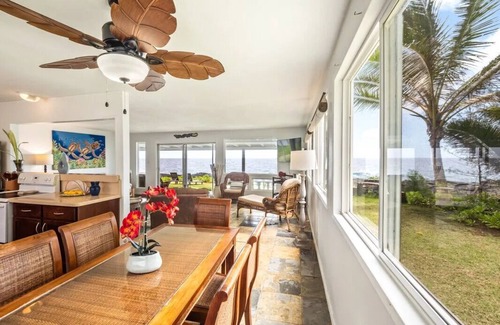 Keaau House | Ocean Front Paradise with Hot Tub in Keaa’u