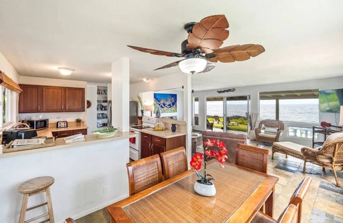 Keaau House | Ocean Front Paradise with Hot Tub in Keaa’u