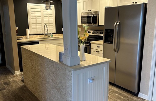 Daytona Beach Condo | Ocean Front Private Balcony Daytona Beach Shores Condo w/Pool and Beach Access