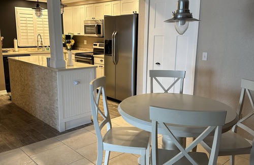 Daytona Beach Condo | Ocean Front Private Balcony Daytona Beach Shores Condo w/Pool and Beach Access