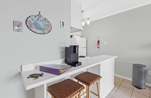 McCutcheon Field Condo | Ocean Front! Sleeps 6!