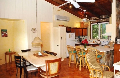 Hart Bay Villa | Ocean Garden - Two suites with large king bedroom