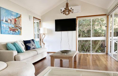Beachmere House | Ocean Pearl - 3 bedroom beachfront property!