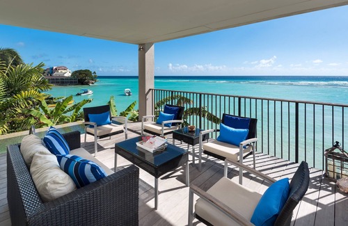 Worthing Condo | Ocean Reef 102 - Luxury Beachfront Condo