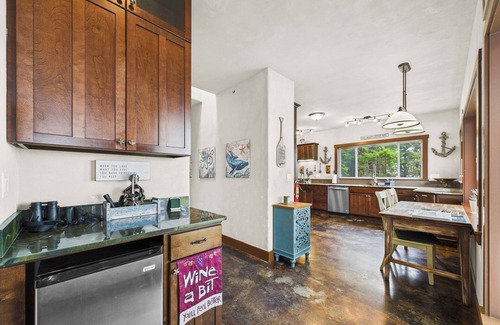 Shelter Cove House | Ocean's Overlook- Panoramic Ocean Views, Cozy and Comfortable