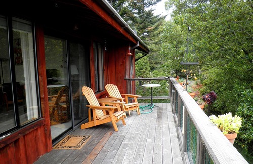 Manchester House | Ocean Tree House - Mountain Views, Wrap Around Balcony, Privacy and Serenity