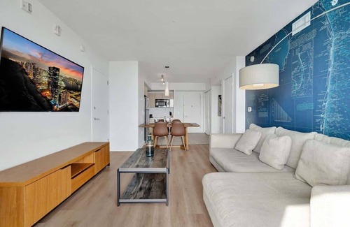 Hallandale Beach Apartment | Ocean View 1 BDR Beach & Water Retreat Pool Gym