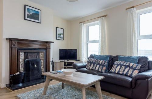 Bundoran House | Ocean View - 2 Bedroom Townhouse