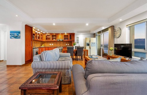 Bloubergstrand Apartment | Ocean View 701 - Two Bedroom Apartment, Sleeps 4