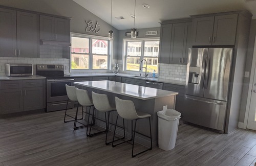 Emerald Isle House | OCEAN VIEW, across from beach access, BEAUTIFULLY updated 4 bed,4 bath,sleeps 12