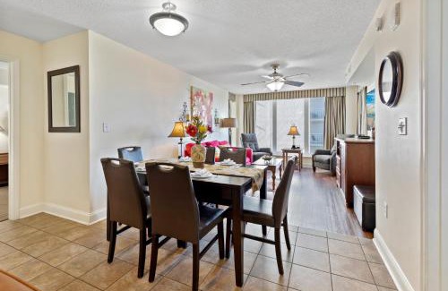 Crescent Beach Apartment | Ocean View Bahama Sands Stunning Resort