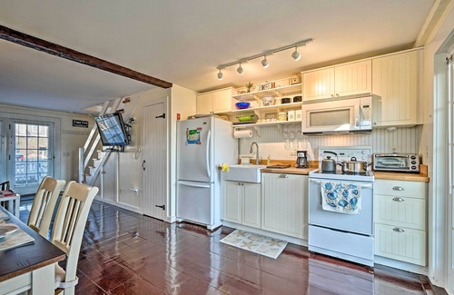 Mashpee House | Ocean View + Beach Access: Cape Cod Townhome