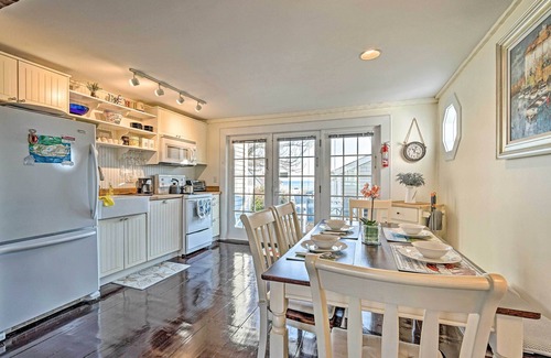 Mashpee House | Ocean View + Beach Access: Cape Cod Townhome