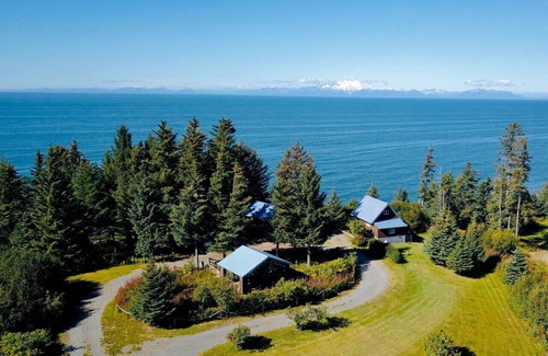 Anchor Point Cabin | Ocean-view Cabins on the Anchor Point Bluff