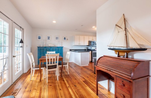 Atlantic Beach House | Ocean View Home-Easy walk to beach/shops/food-Pet Friendly-Just Off Ocean Ridge