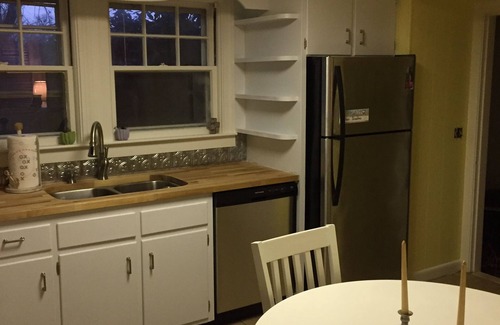 Little Compton House | Ocean view House w 2 Bedrooms, 2 Bathrooms, living room,fireplace, kitchen,patio