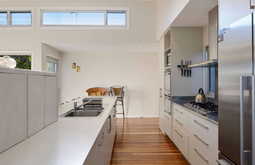 Mullaway House | Ocean View Lodge - Private Mullaway position
