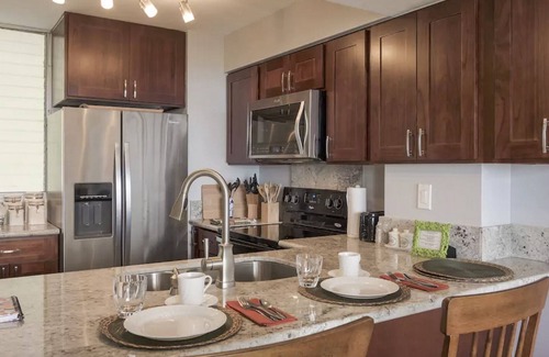 Makaha Condo | Ocean View Retreat