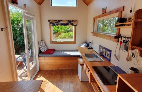 Sumner Cabin | Ocean View tiny house