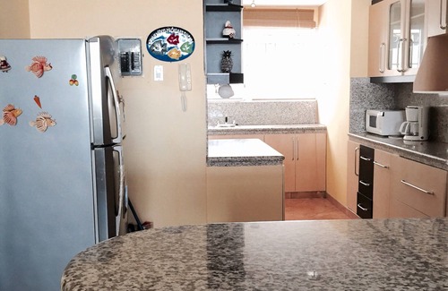 Salinas Apartment | Ocean Views 2 Bedroom Condo
