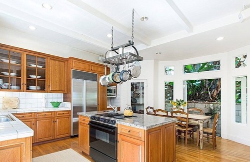 Coast Royal House | Ocean Views - Beautiful Laguna Beach Home.