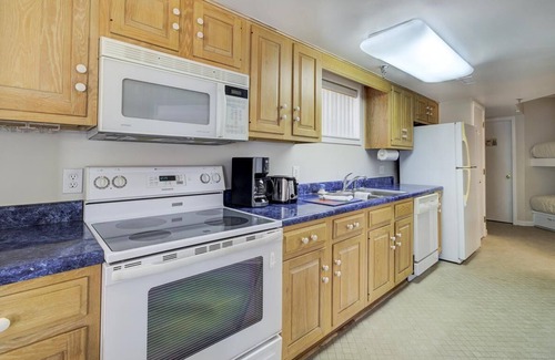 Wrightsville Beach Condo | Ocean Views, Balcony, Pool, STEPS to Beach, Restaurants, Shops