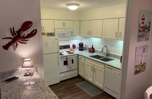 Demere Park Condo | Ocean Walk P11 - Kick Back.Relax.and Enjoy ! Clean & Ready for your Getaway