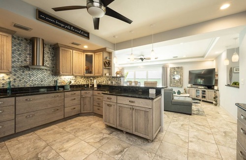 Bay Point House | Ocean9 Villa, amazing waterfront, 15 min away from Duval Street!