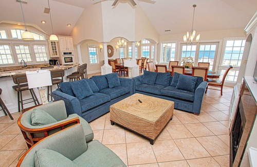 Kill Devil Hills House | OCEANFRONT, 11 BRs, Pool, Theater Rm, Elev, Game Rm, KD2, Grande Luxxe