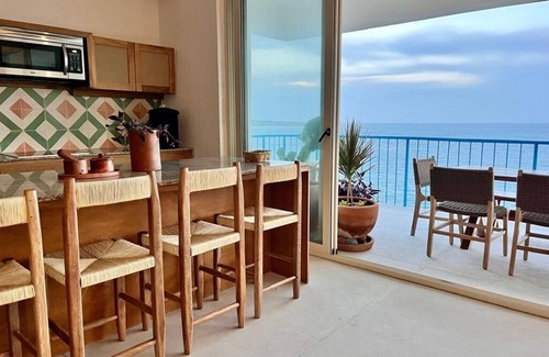 Hidalgo Condo | Oceanfront 2-bedroom luxury at La Escondida - Relax & Enjoy!