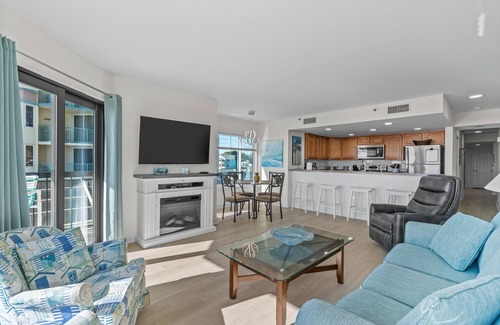 Crescent Beach Condo | Oceanfront 2BR/2BA End Unit w/Spectacular Views
