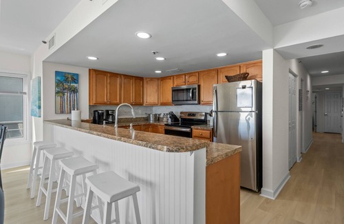 Crescent Beach Condo | Oceanfront 2BR/2BA End Unit w/Spectacular Views