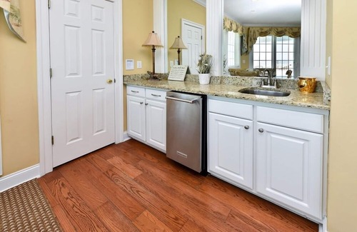 Murrells Inlet House | Oceanfront 6 BR with a Private Pool! Southern Belle