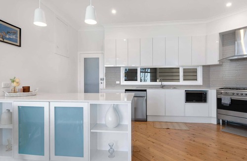 Lilli Pilli House | Oceanfront Beauty | Lilli Pilli, Pet-Friendly,WiFi