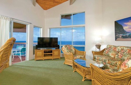 Queen Emmas Bluffs Resort | Oceanfront Bliss Awaits at Wyndham Shearwater Resort 2 Bd. Dlx. Lower Level