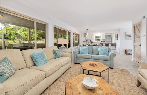 Jekyll Island House | Oceanfront Classic Beach Cottage walking distance to the beach!
